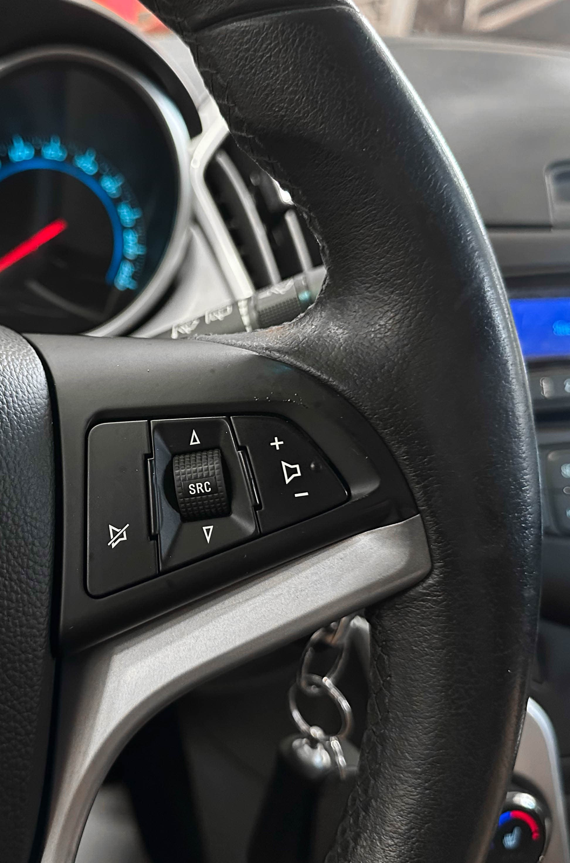 Chevrolet Cruze - фото 17
