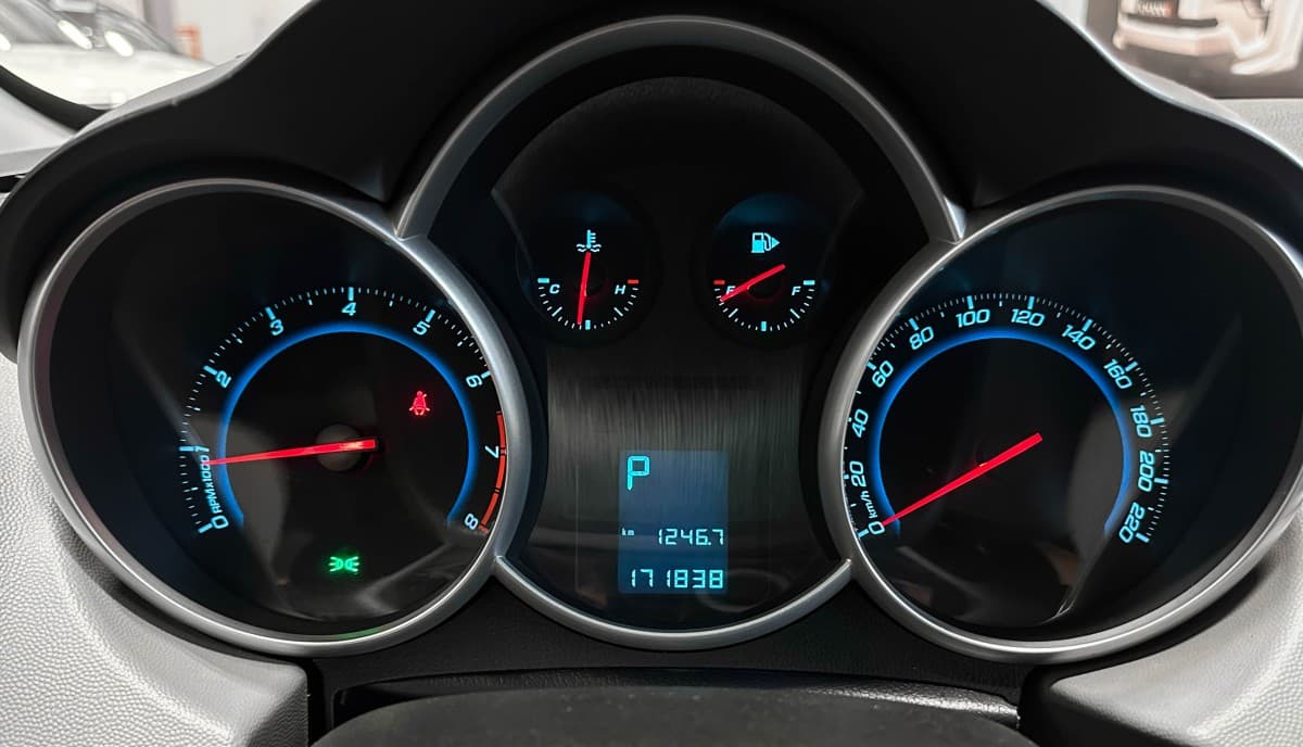 Chevrolet Cruze - фото 19