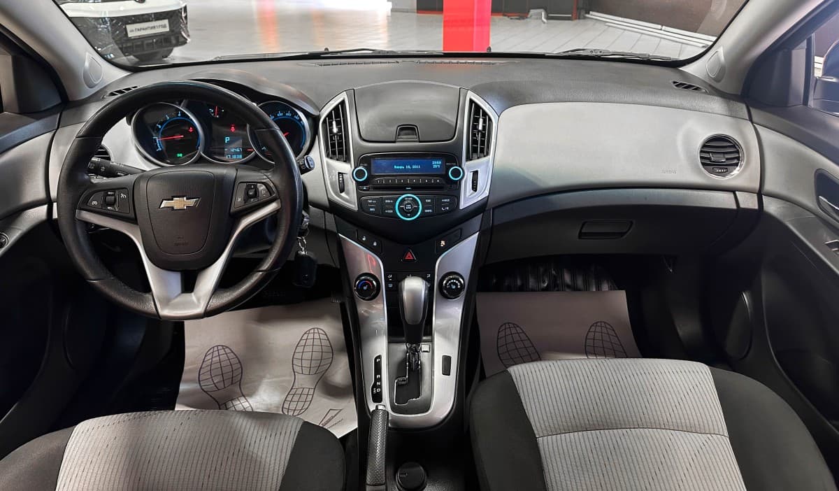 Chevrolet Cruze - фото 23