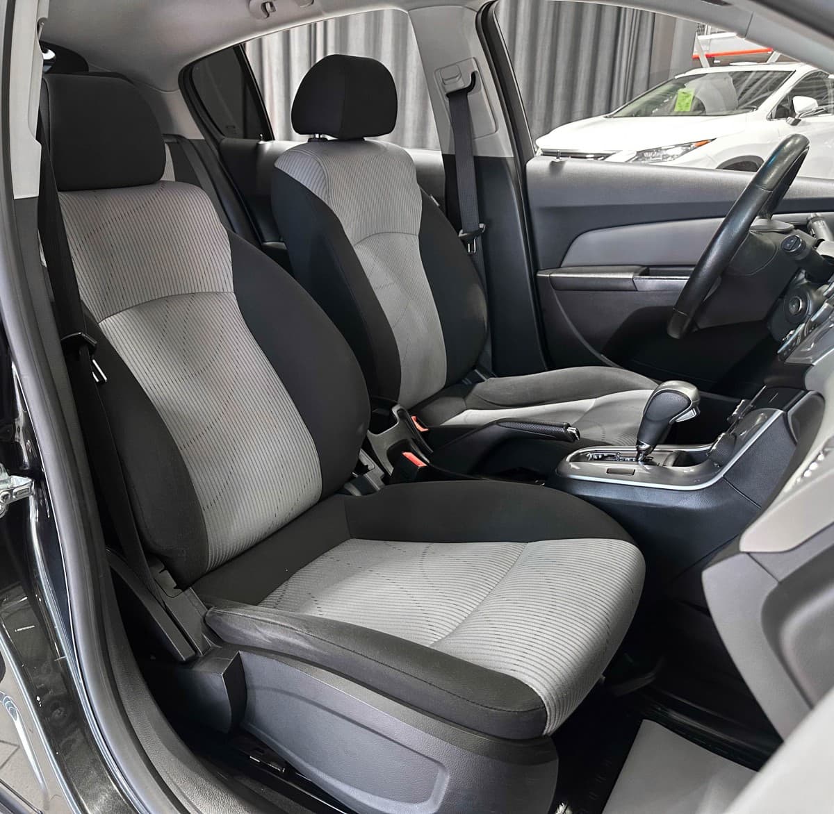 Chevrolet Cruze - фото 15