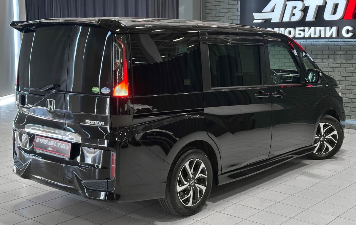 Honda Stepwgn Spada - фото 6
