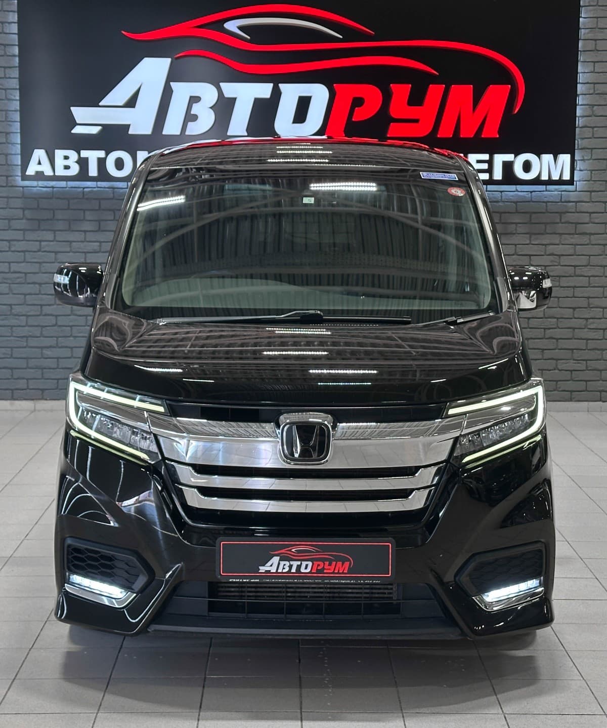 Honda Stepwgn Spada - 4