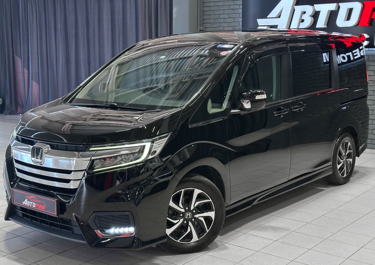 Honda Stepwgn Spada - 2