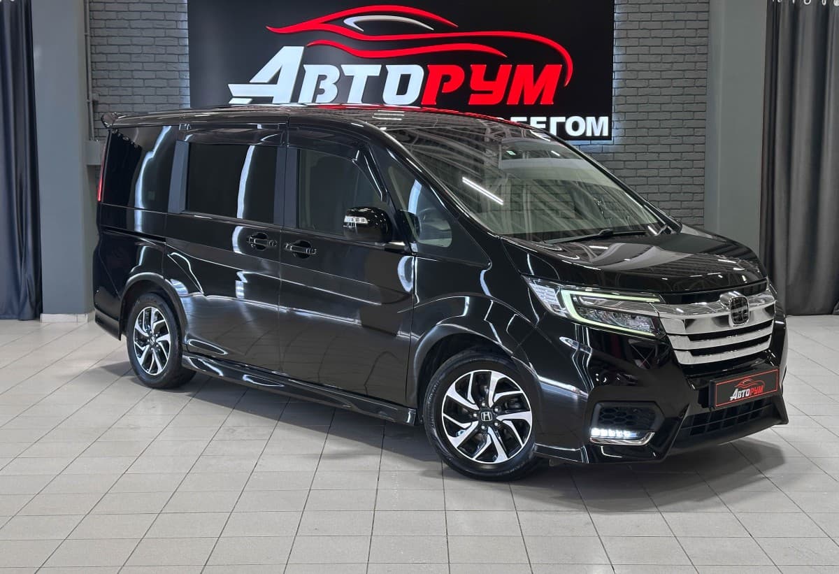 Honda Stepwgn Spada - 1