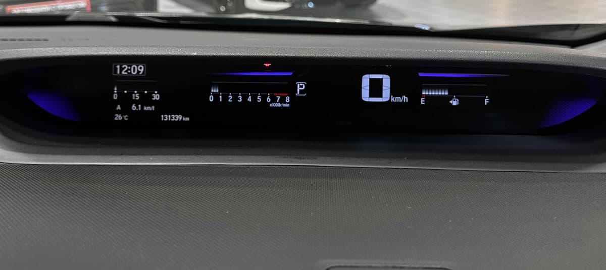 Honda Stepwgn Spada - фото 23