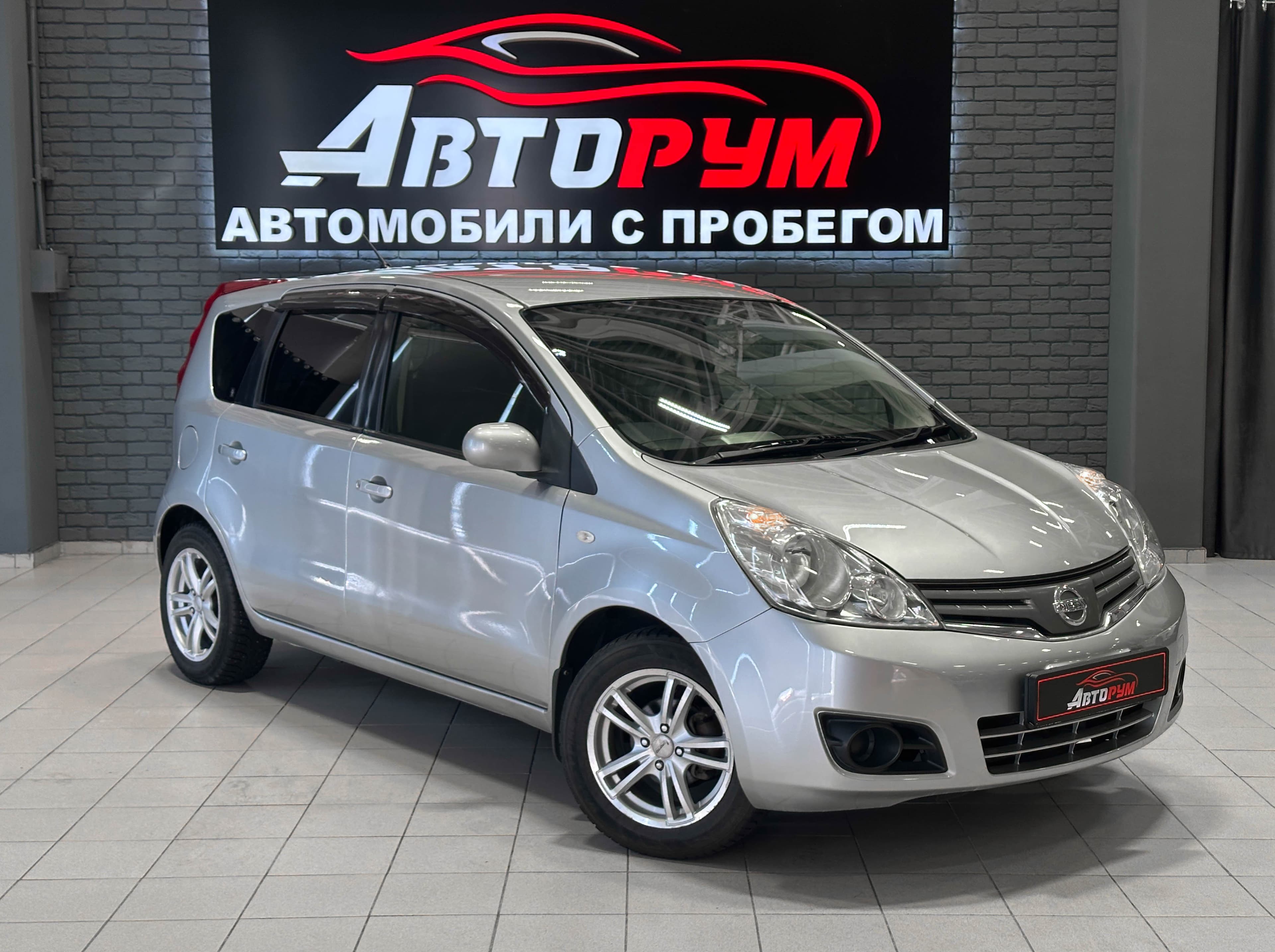 Nissan Note - 1