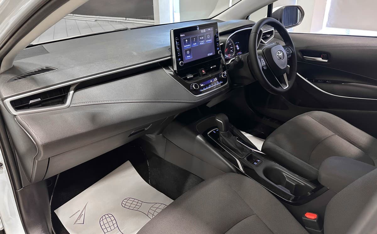 Toyota Corolla Touring - фото 14