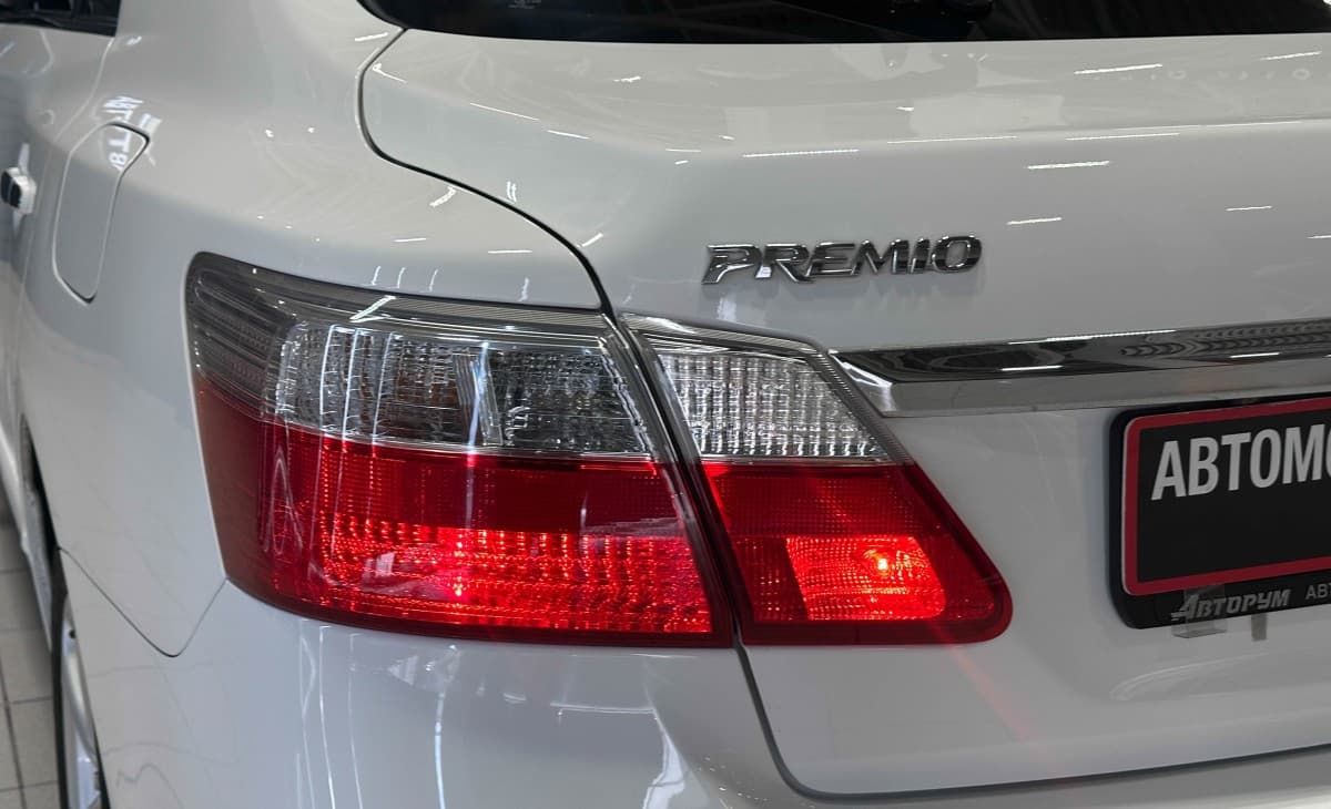 Toyota Premio - фото 7