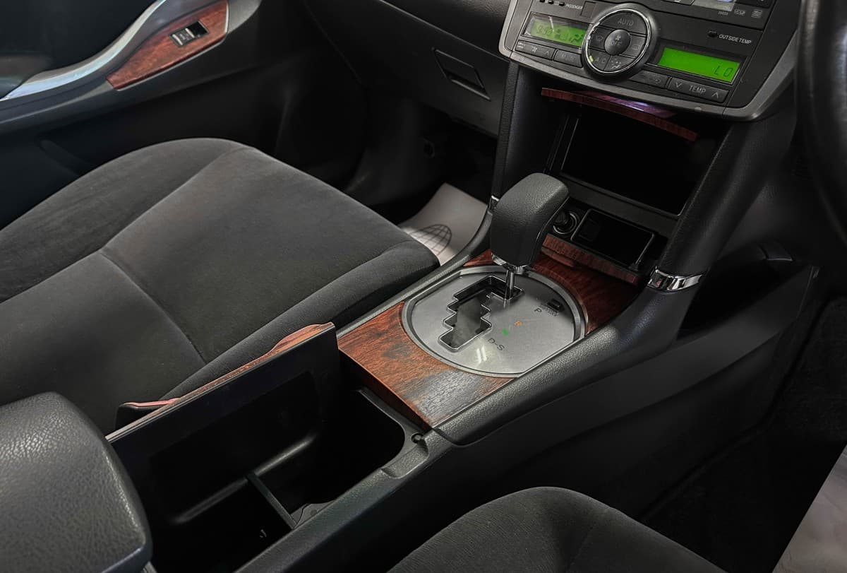 Toyota Premio - фото 23