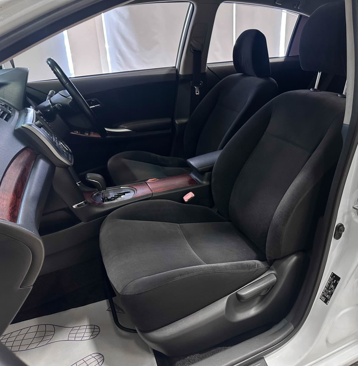 Toyota Premio - фото 10