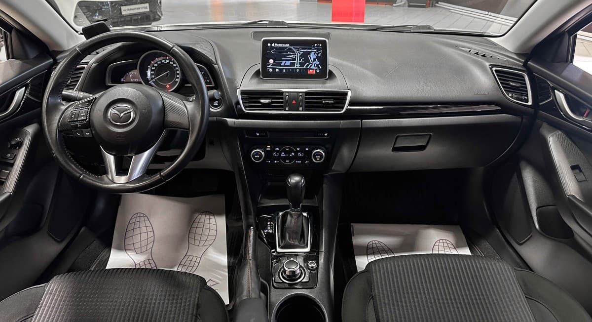 Mazda 3 - фото 25