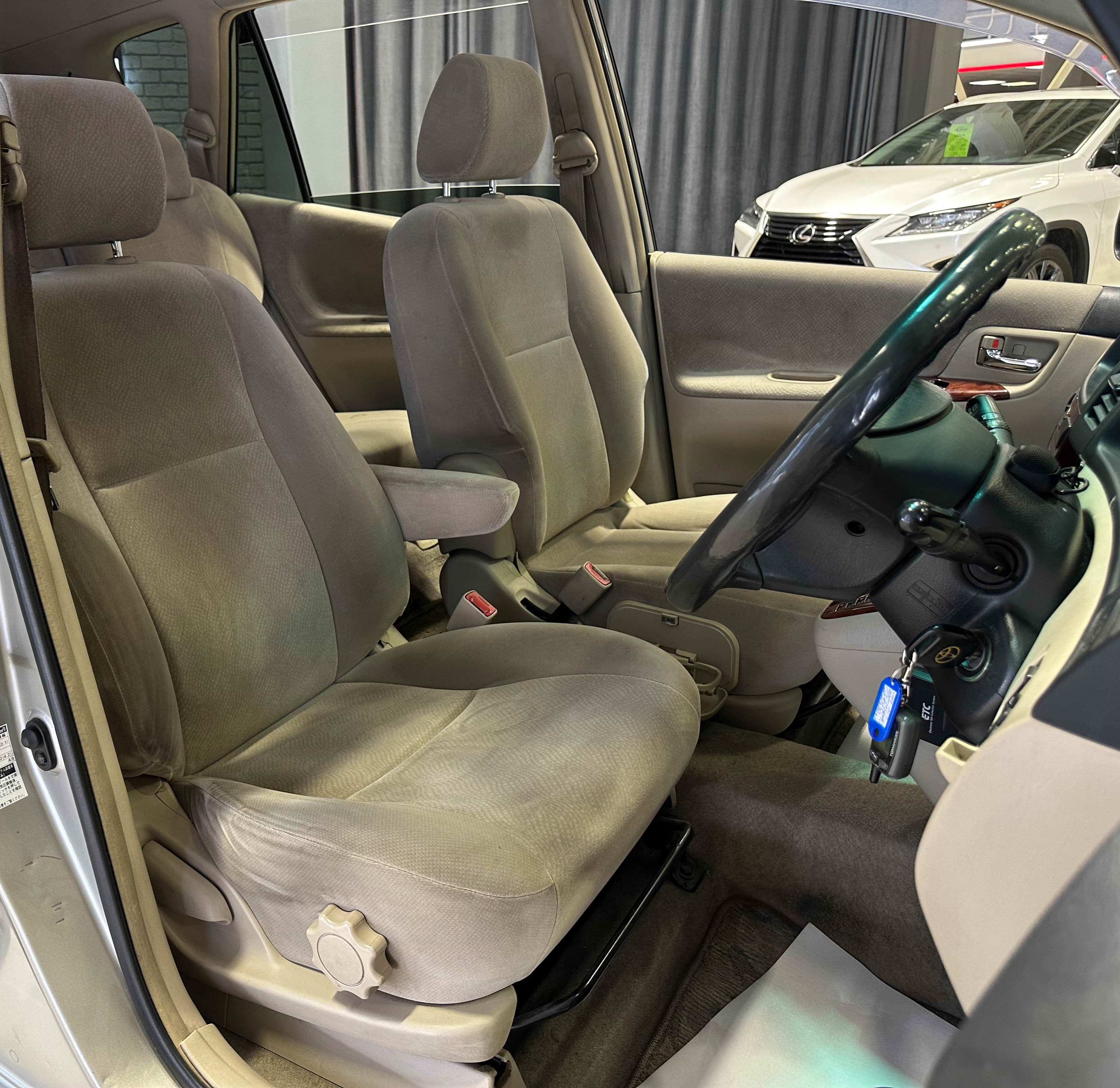 Toyota Corolla Spacio - фото 11