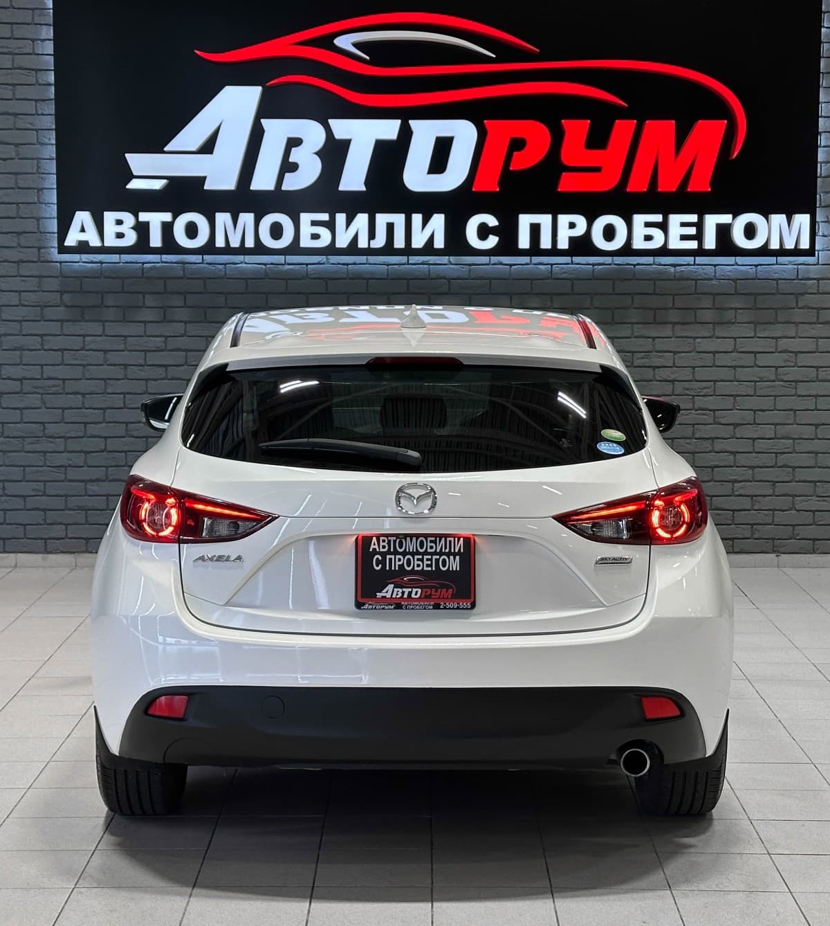 Mazda Axela - фото 7