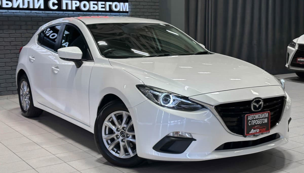 Mazda Axela - 5