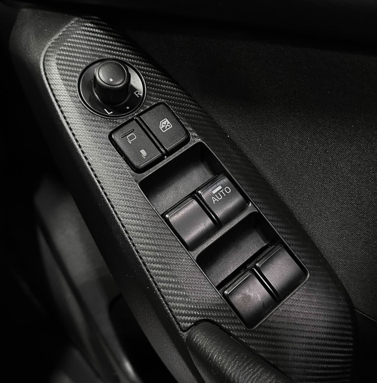 Mazda Axela - фото 17