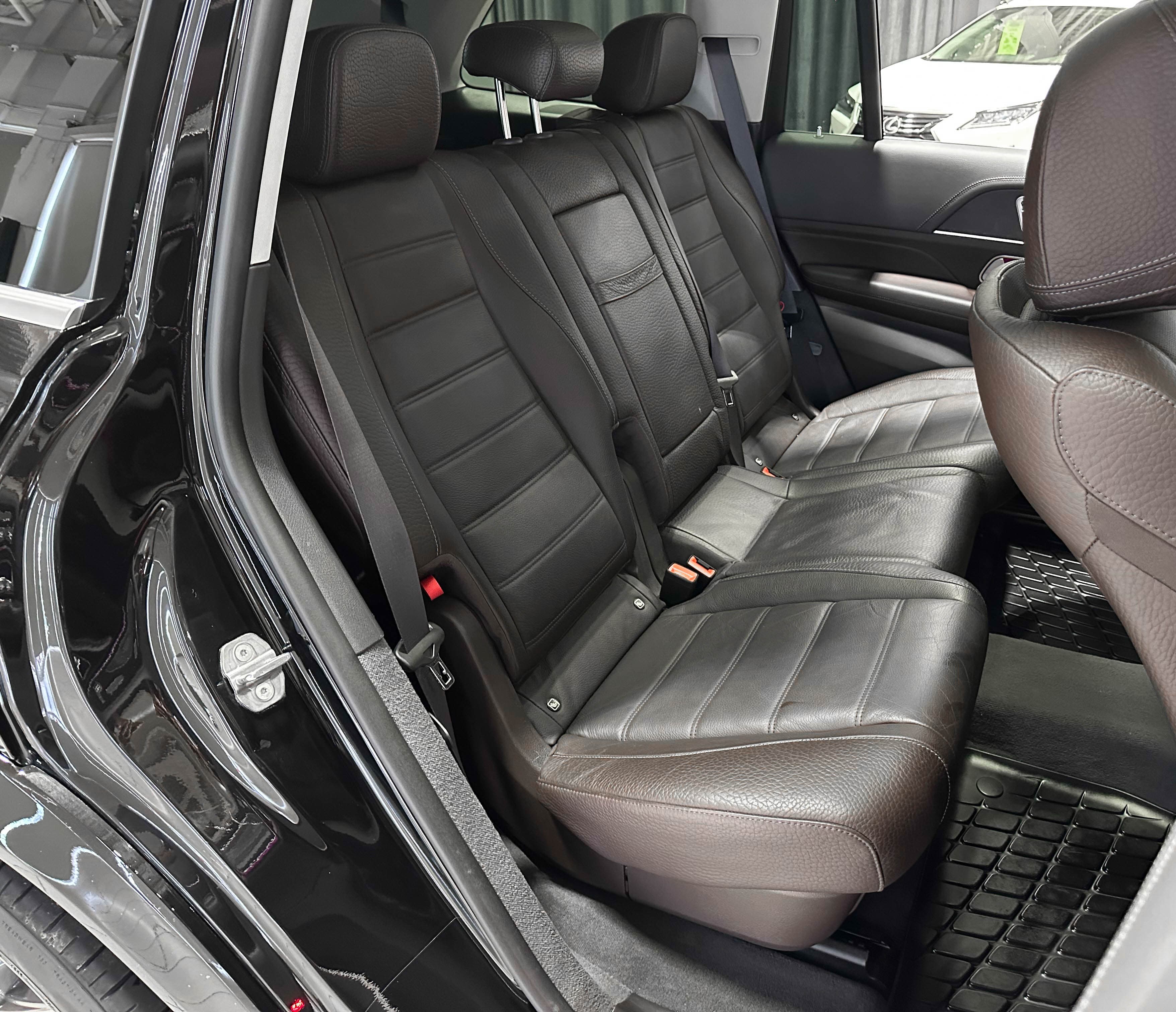 Mercedes-Benz GLS 400 - фото 15