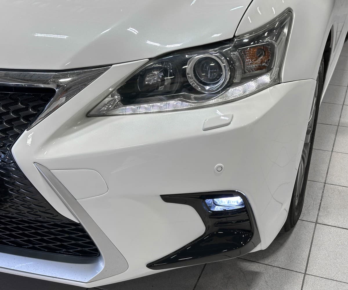 Lexus CT200H - 3