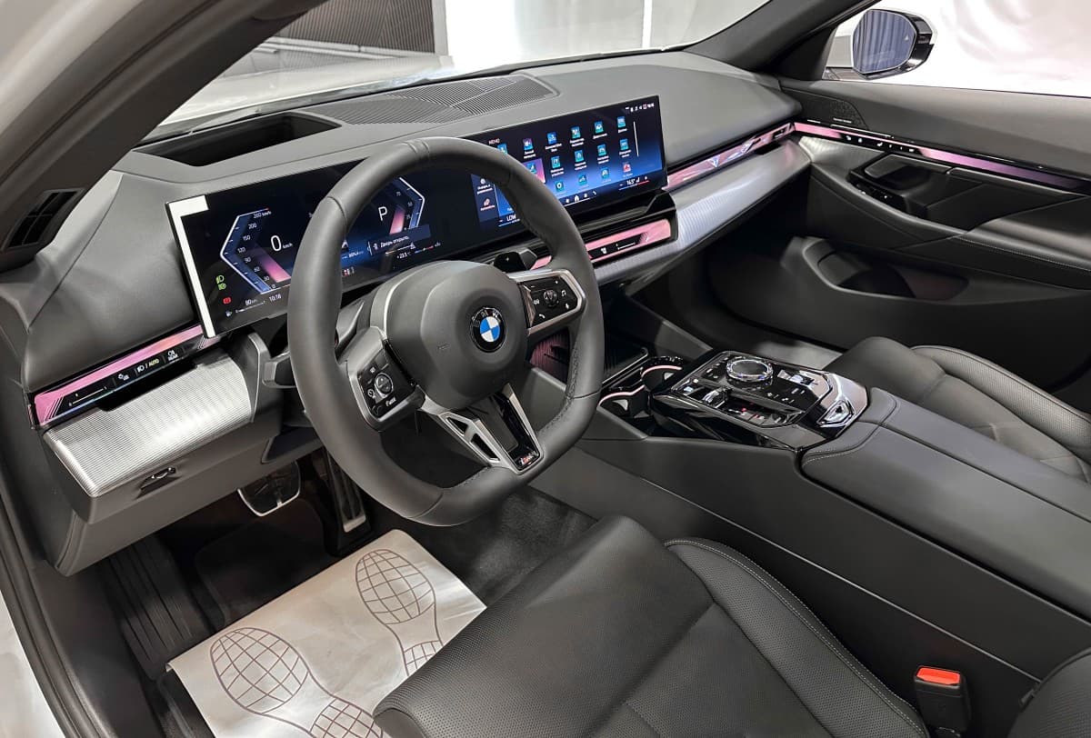 BMW 5 серия - фото 14