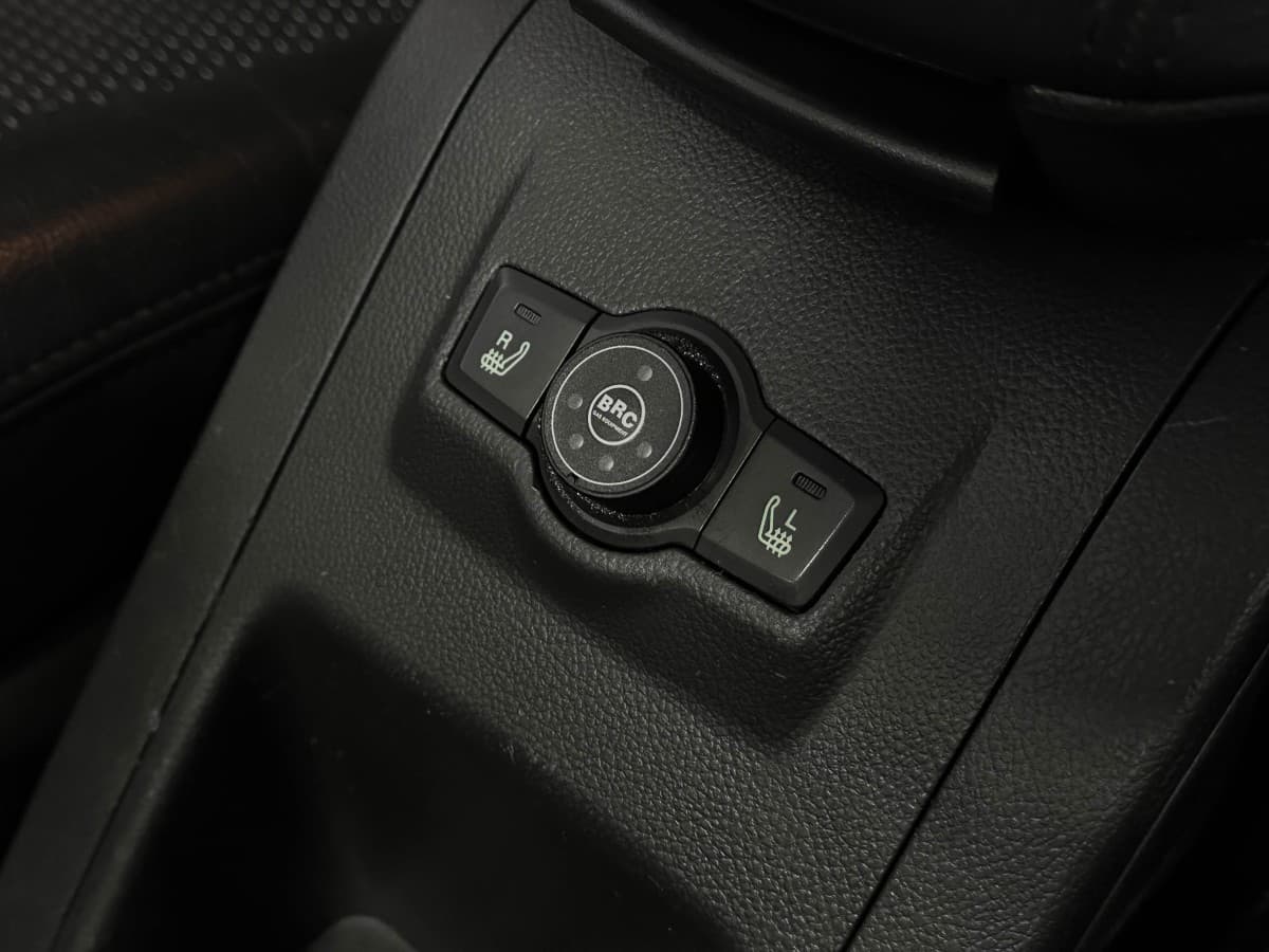 Chevrolet Captiva - фото 25