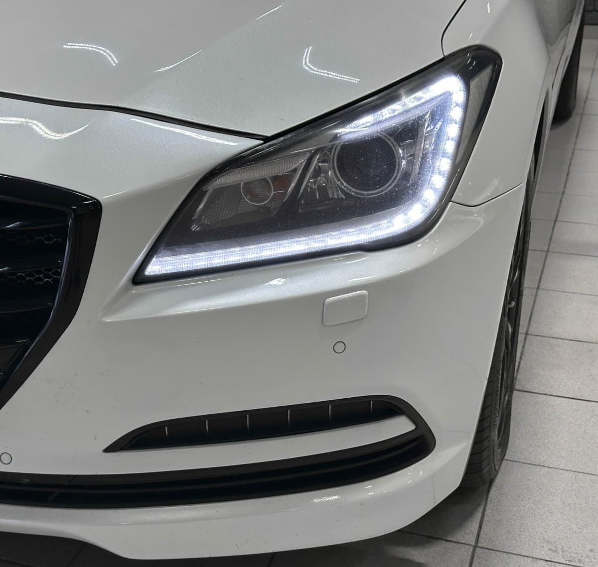Hyundai Genesis - фото 3