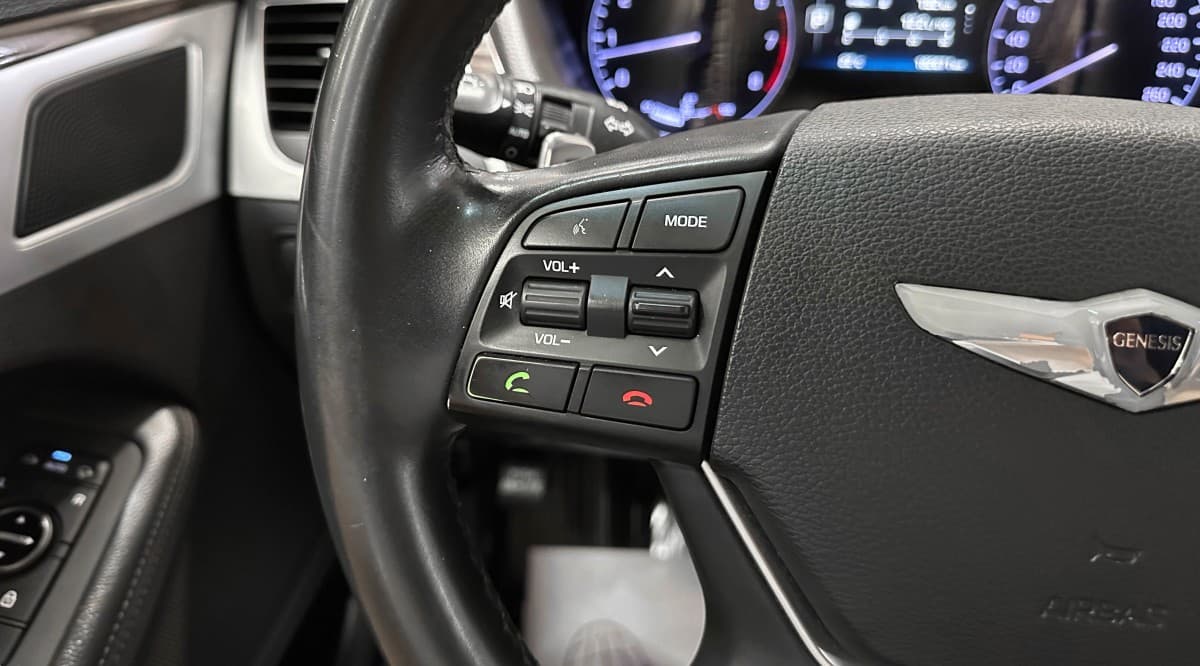 Hyundai Genesis - фото 21