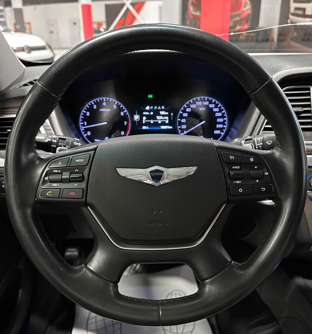 Hyundai Genesis - фото 26
