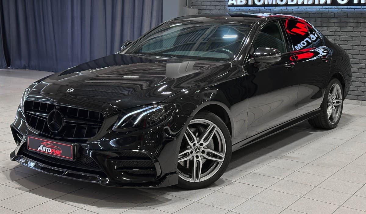 Mercedes-Benz E200 - фото 2