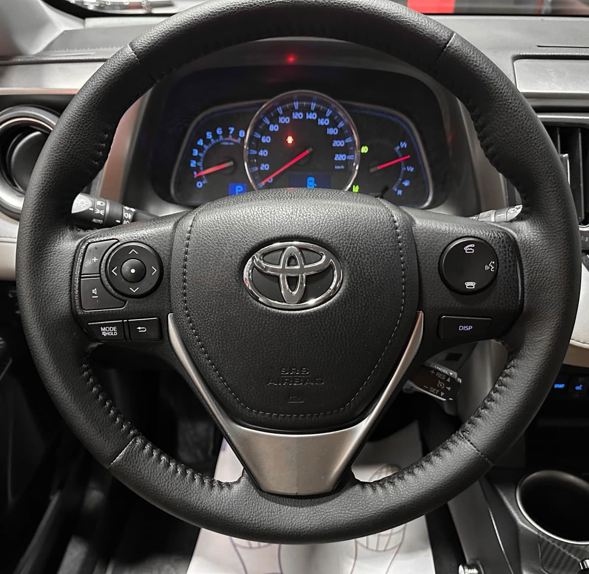Toyota RAV4 - фото 24