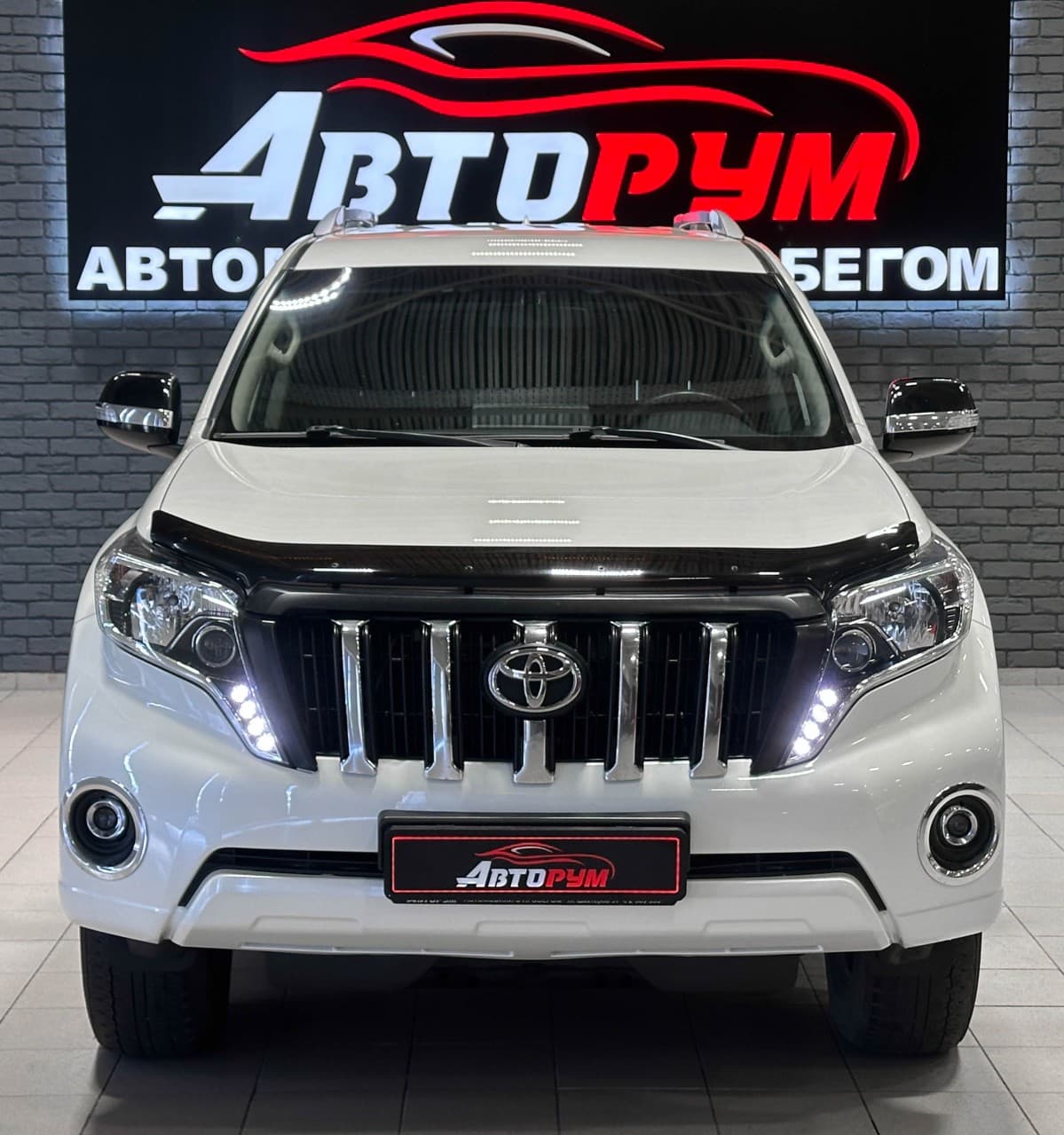 Toyota Land Cruiser Prado - 3