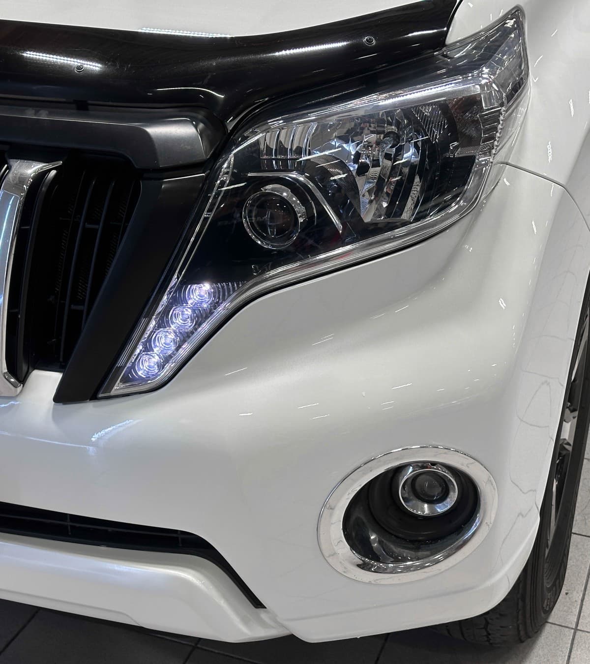 Toyota Land Cruiser Prado - 4