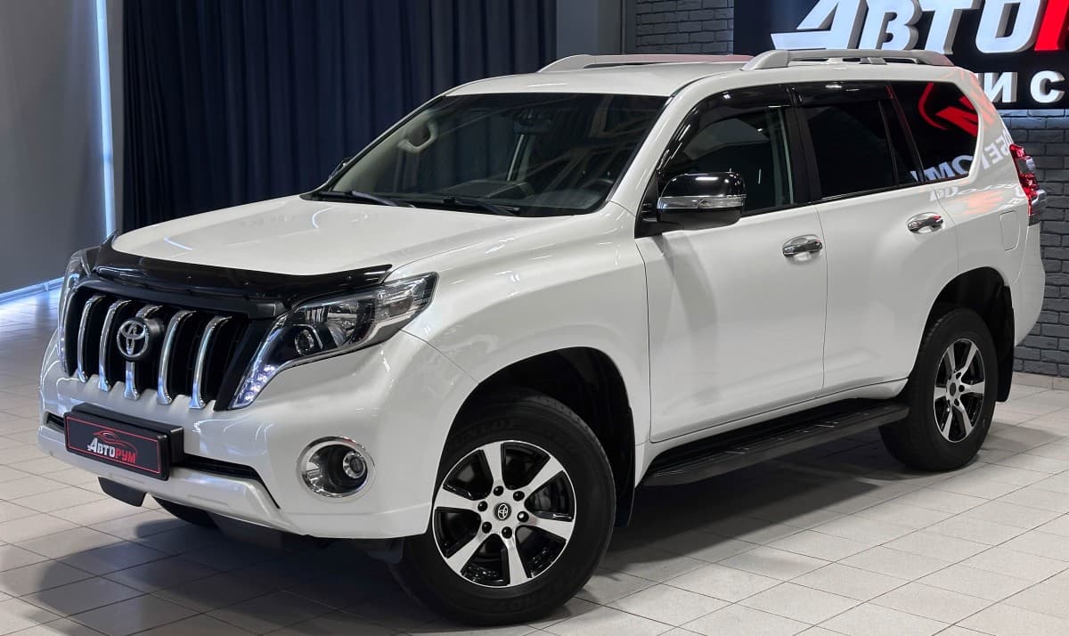 Toyota Land Cruiser Prado - 2