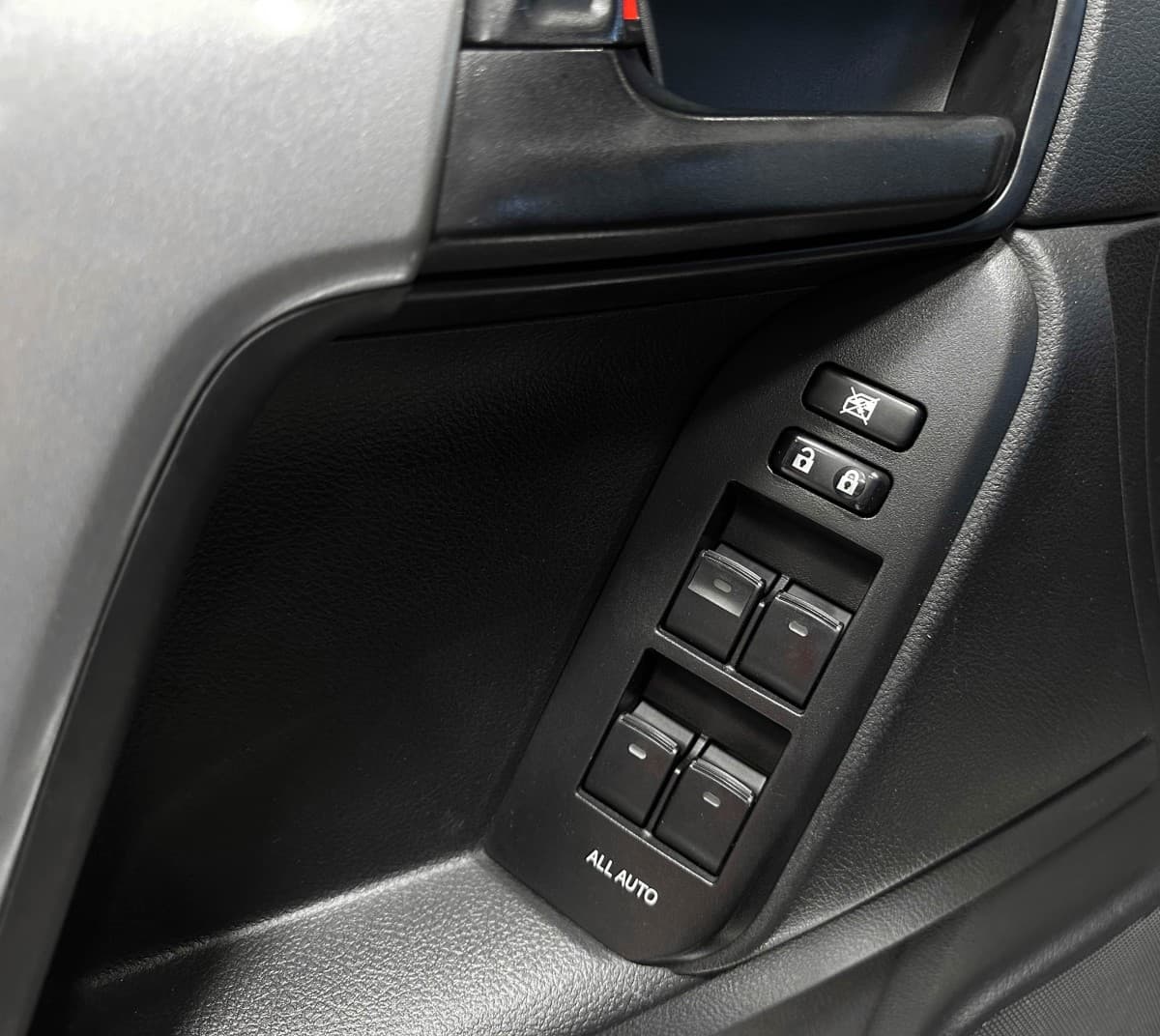 Toyota Land Cruiser Prado - фото 17