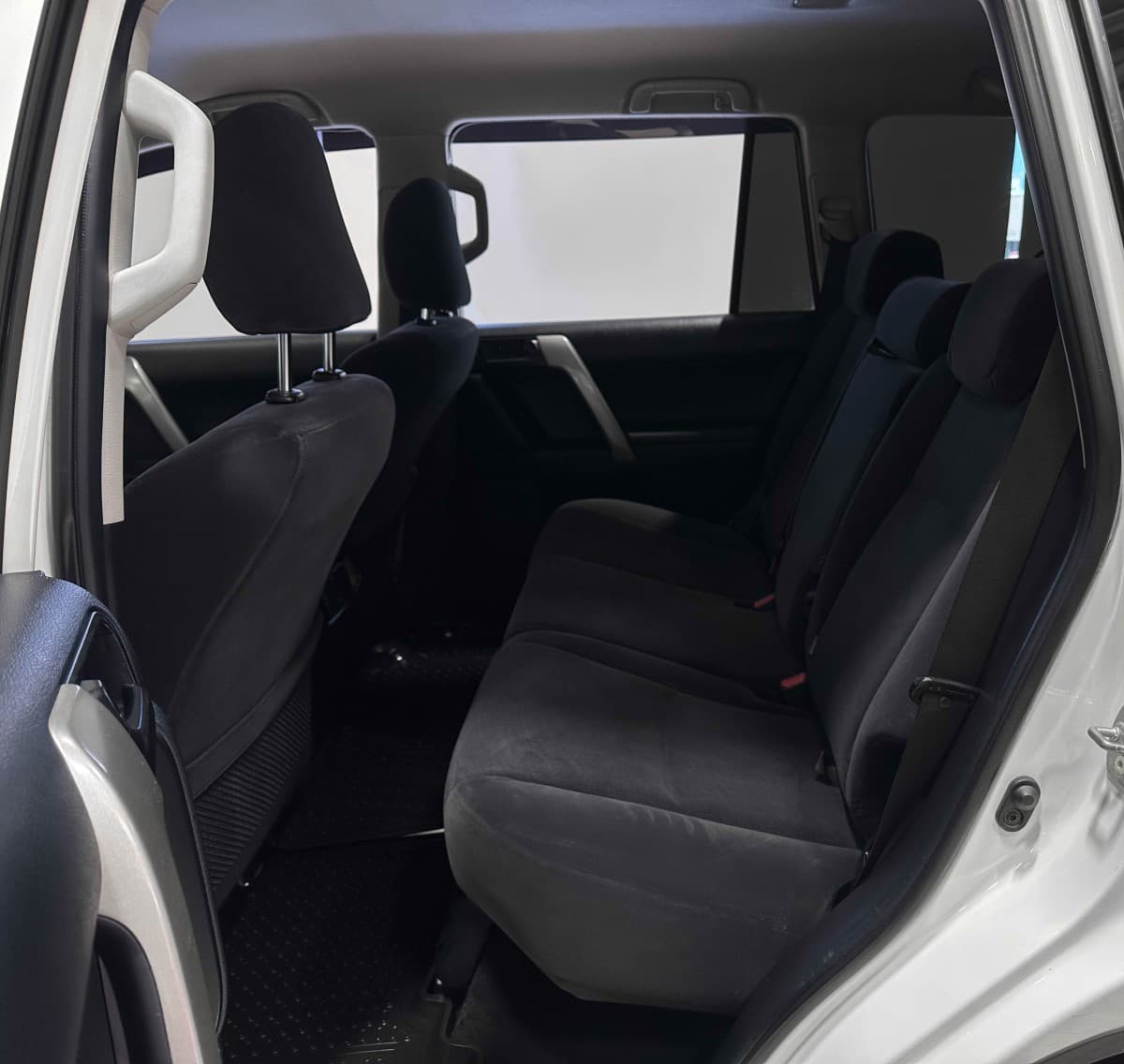 Toyota Land Cruiser Prado - фото 12