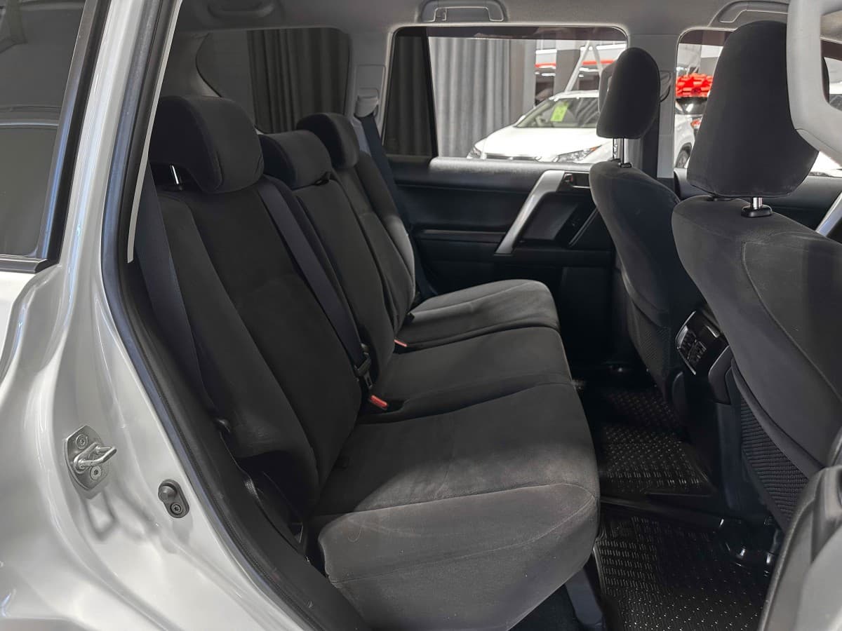 Toyota Land Cruiser Prado - фото 14