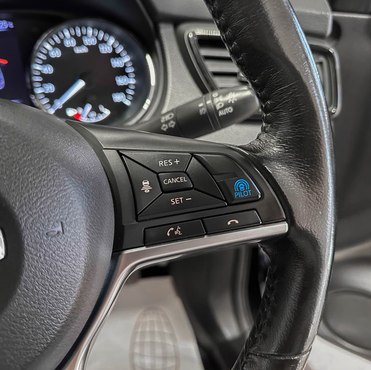 Nissan X-Trail - фото 21