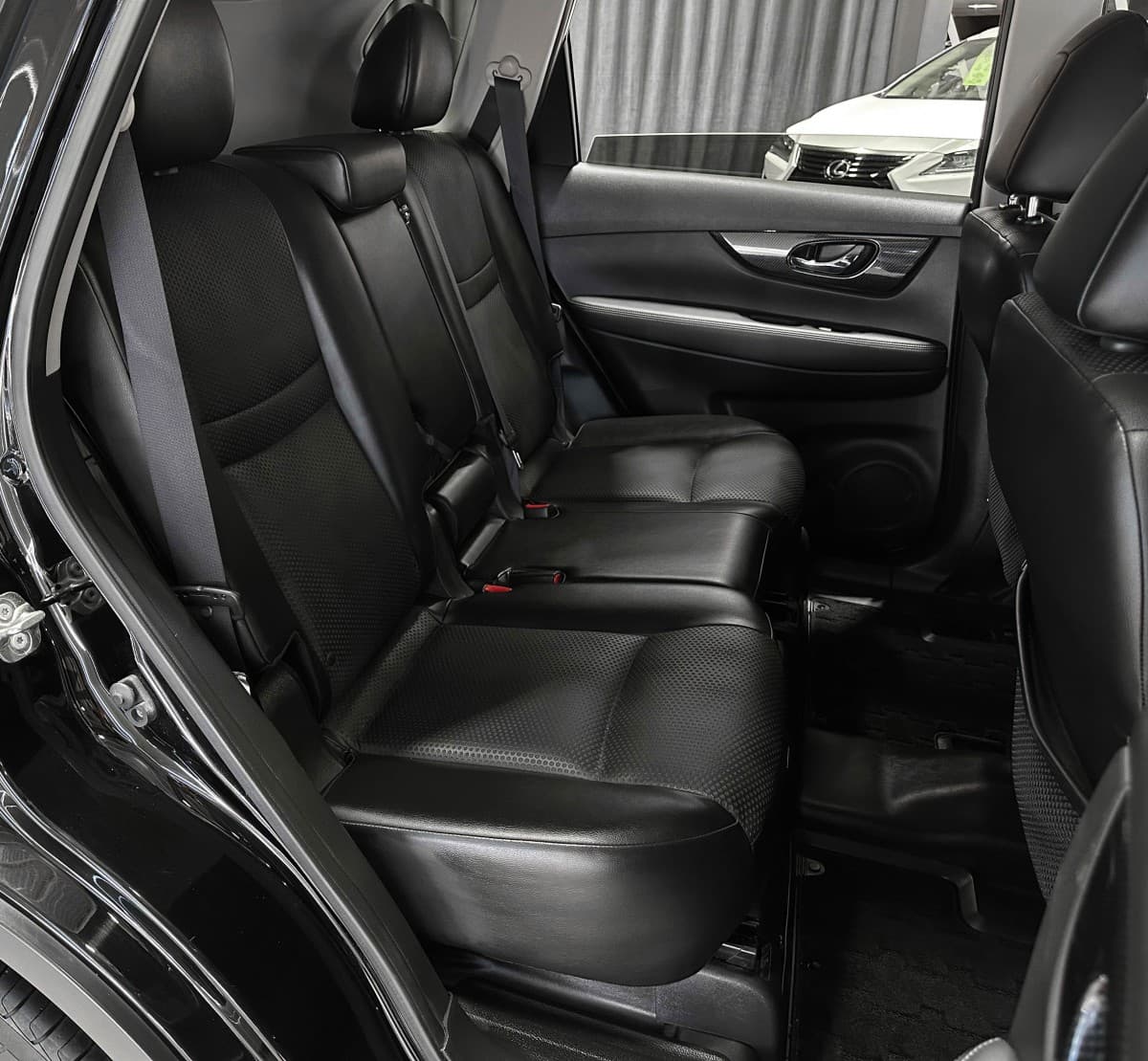 Nissan X-Trail - фото 12