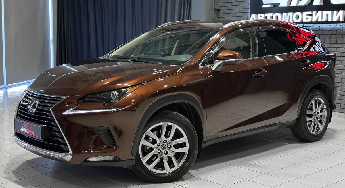 Lexus NX300 - 2