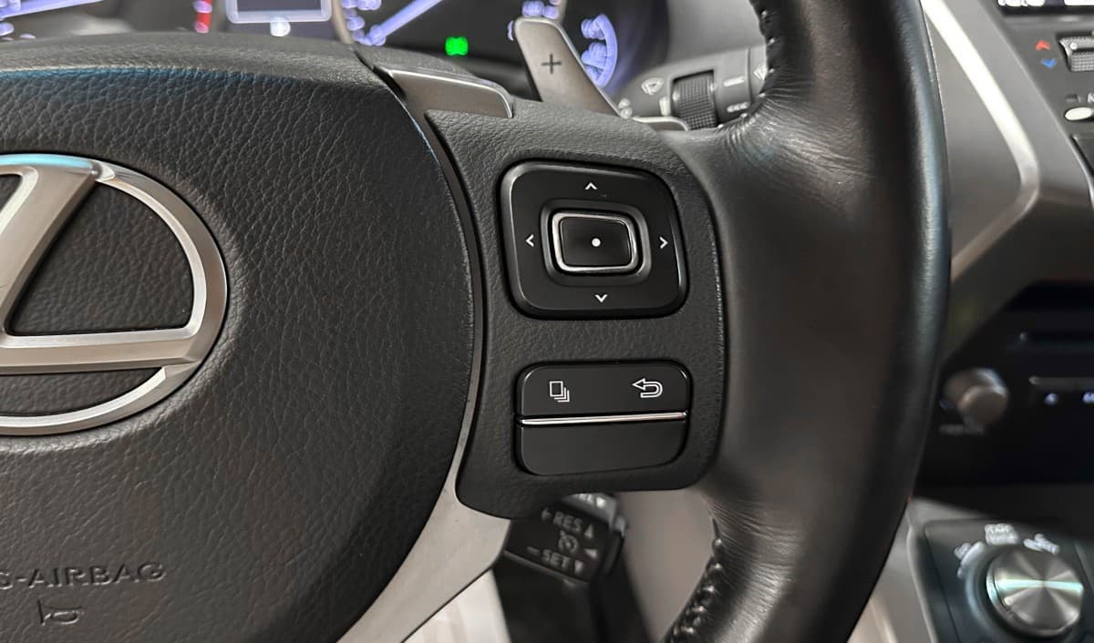 Lexus NX300 - фото 21