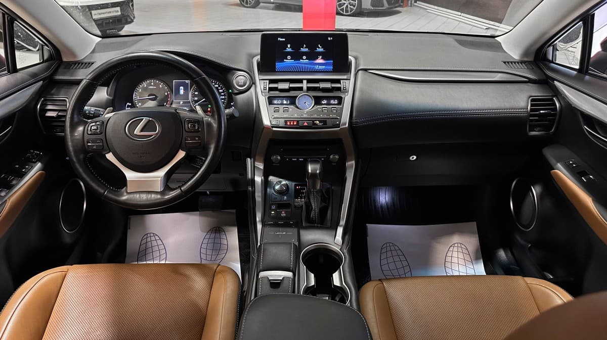 Lexus NX300 - фото 28