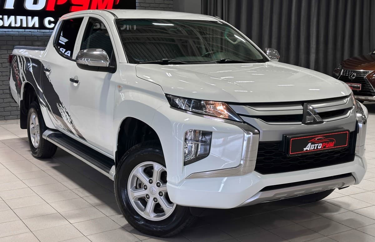 Mitsubishi L200 - 5