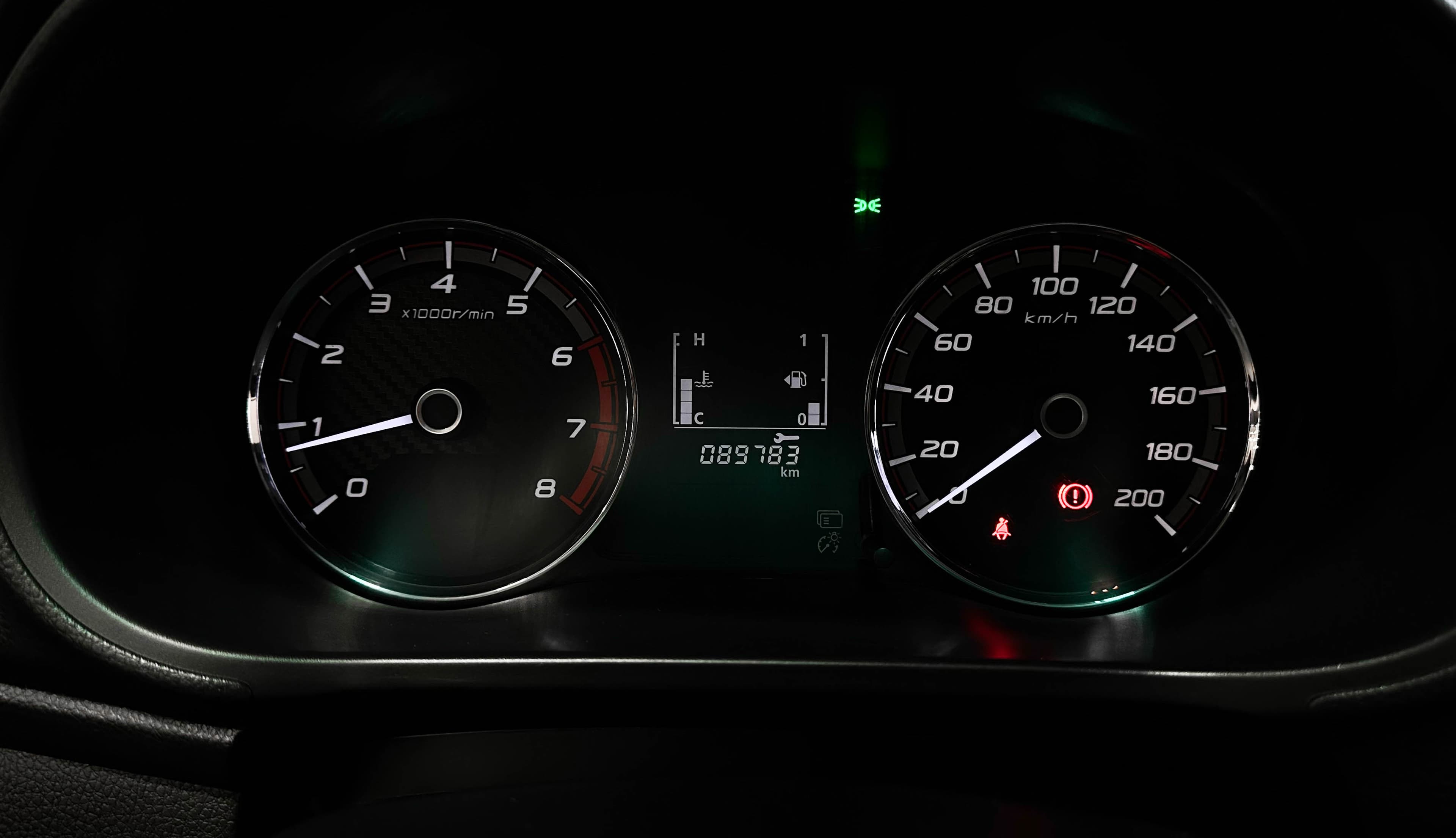 Mitsubishi L200 - фото 19