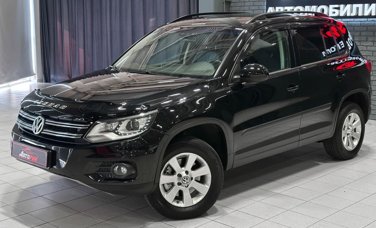 Volkswagen Tiguan - 2