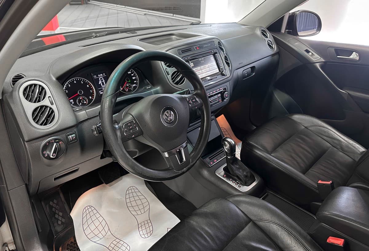 Volkswagen Tiguan - фото 10