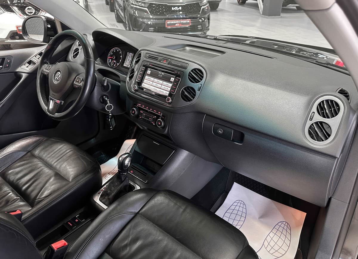 Volkswagen Tiguan - фото 17