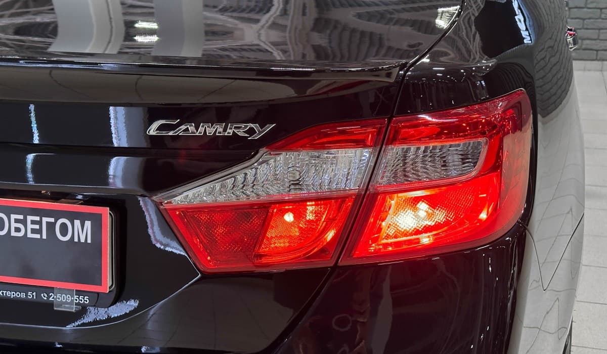 Toyota Camry - фото 8