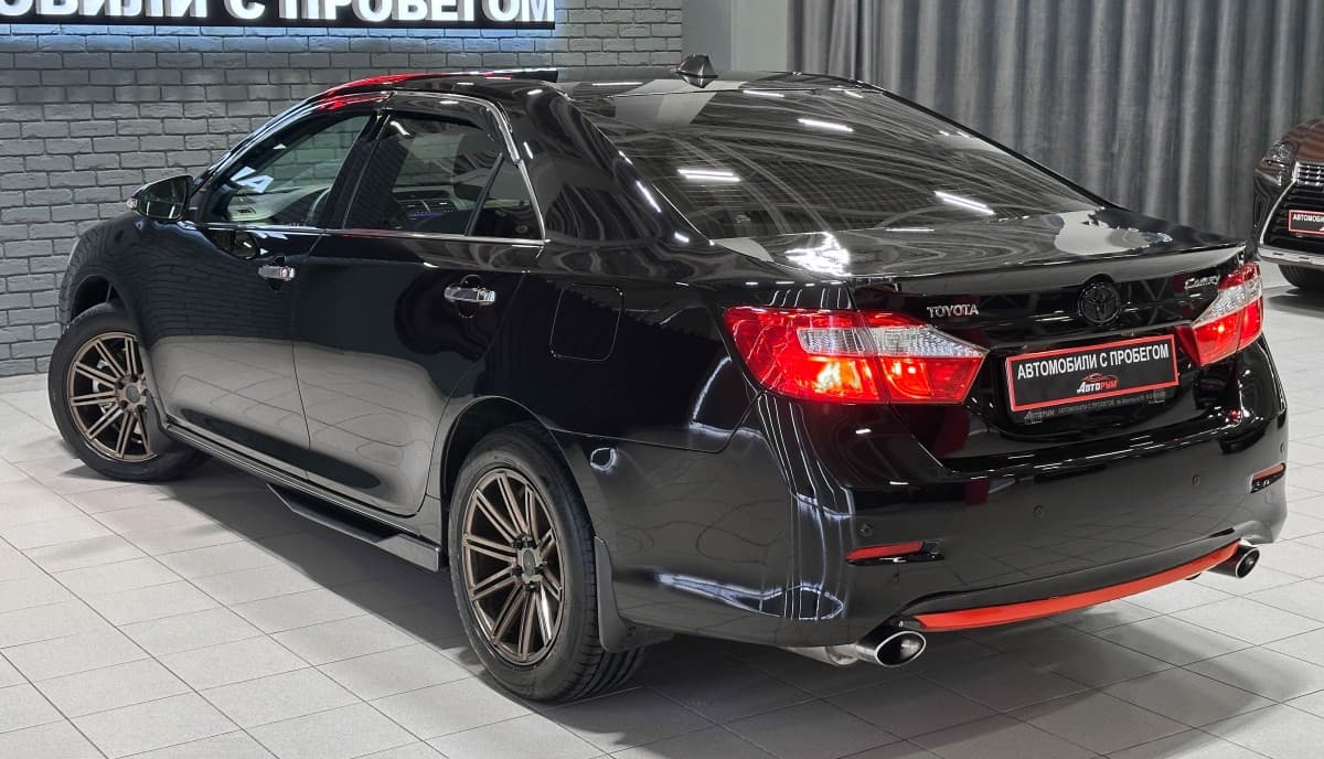 Toyota Camry - фото 10
