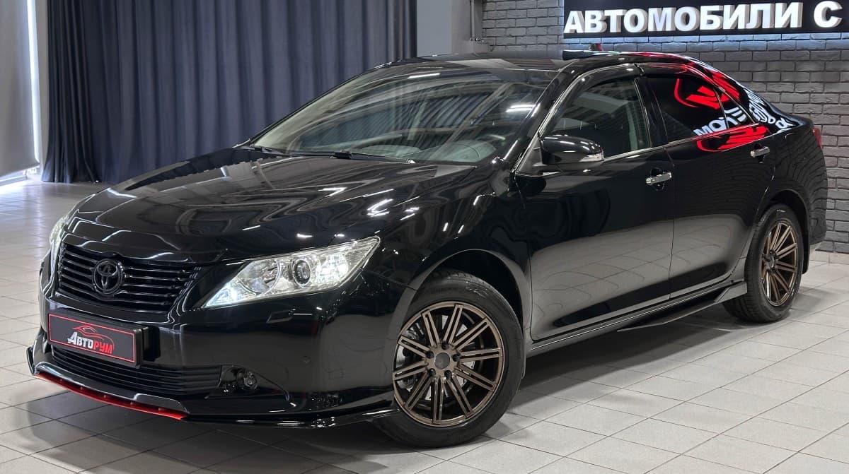 Toyota Camry - 2