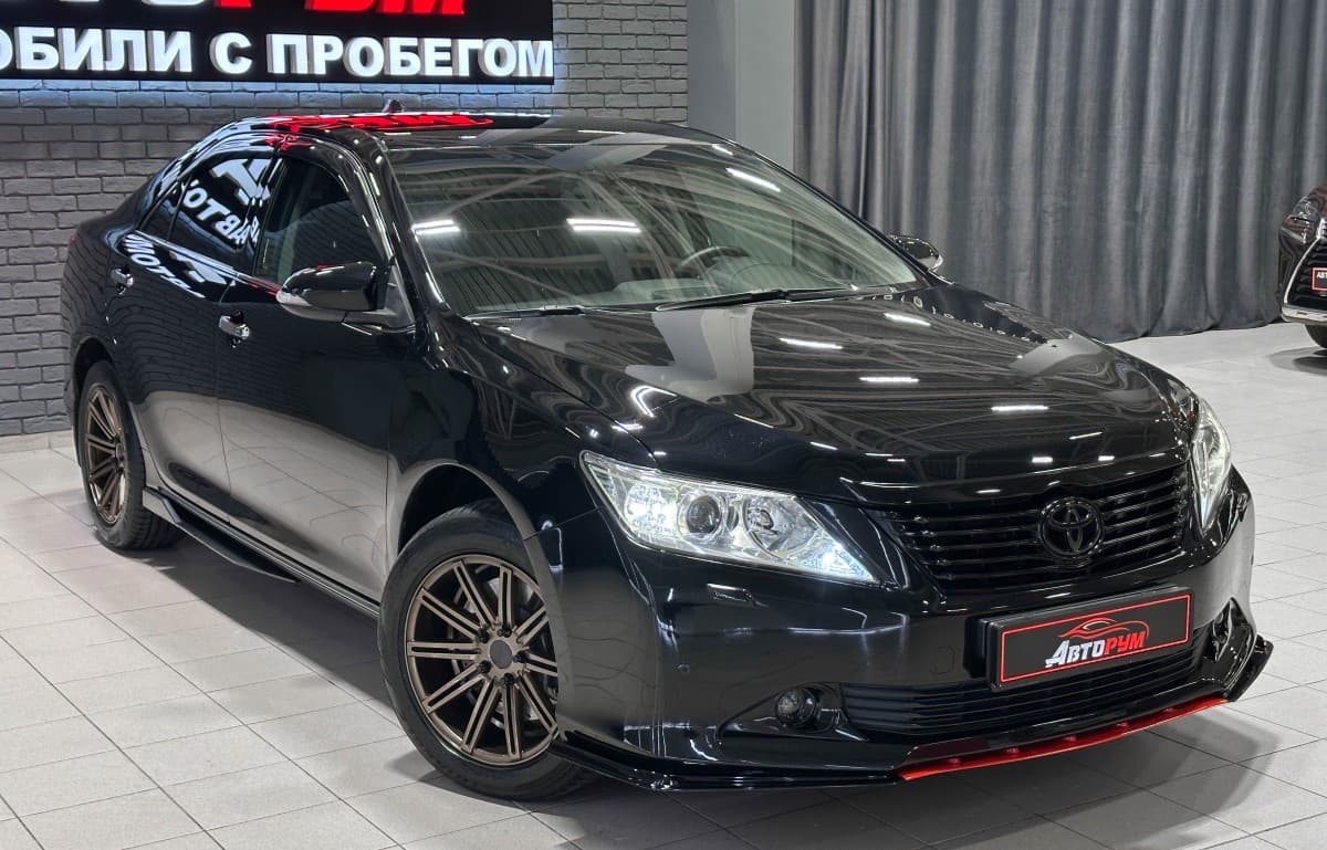Toyota Camry - 5