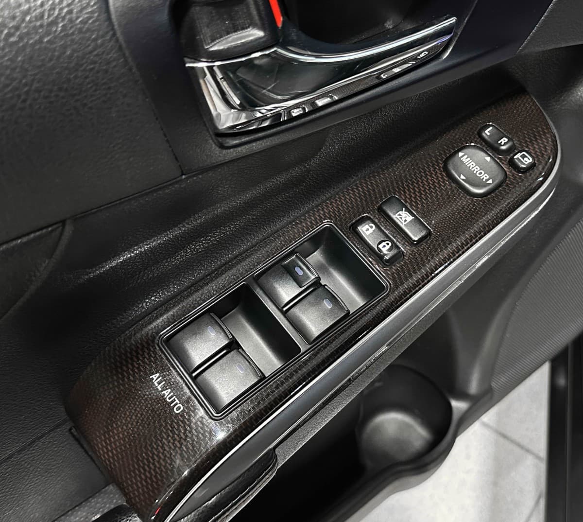 Toyota Camry - фото 19