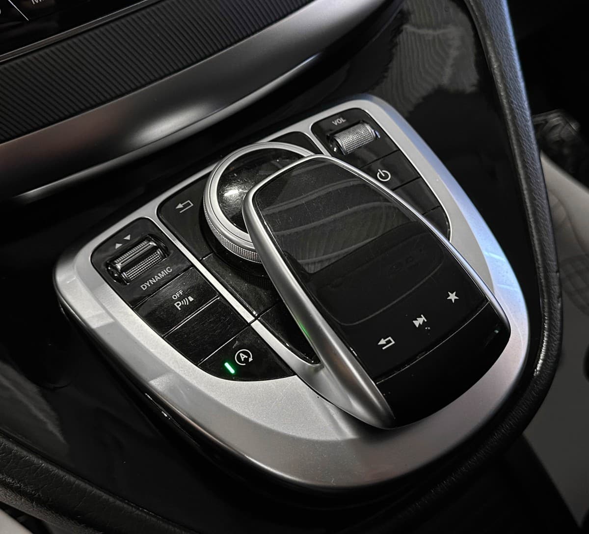Mercedes-Benz V-Класс - фото 28
